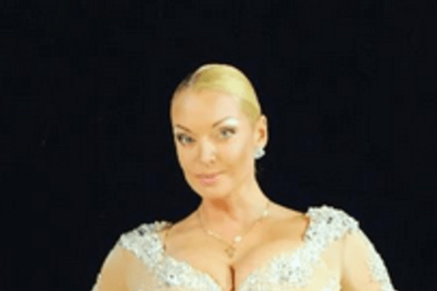 Волочкова примерила прозрачное мини-платье: фотофакт