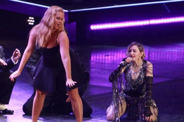 Мадонна устроила эротическое шоу на сцене: опубликовано видео