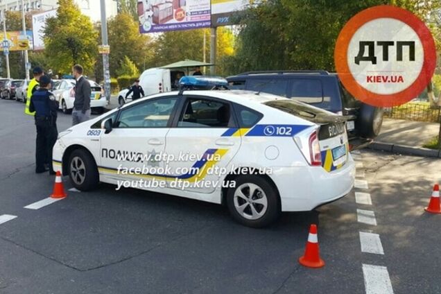 В Киеве полицейские попали в ДТП: опубликованы фото
