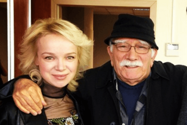 79-летний Джигарханян впервые вывел в свет молодую любовницу: опубликованы фото