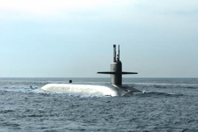 США и Британия послали 'сигнал Москве' с помощью атомной субмарины