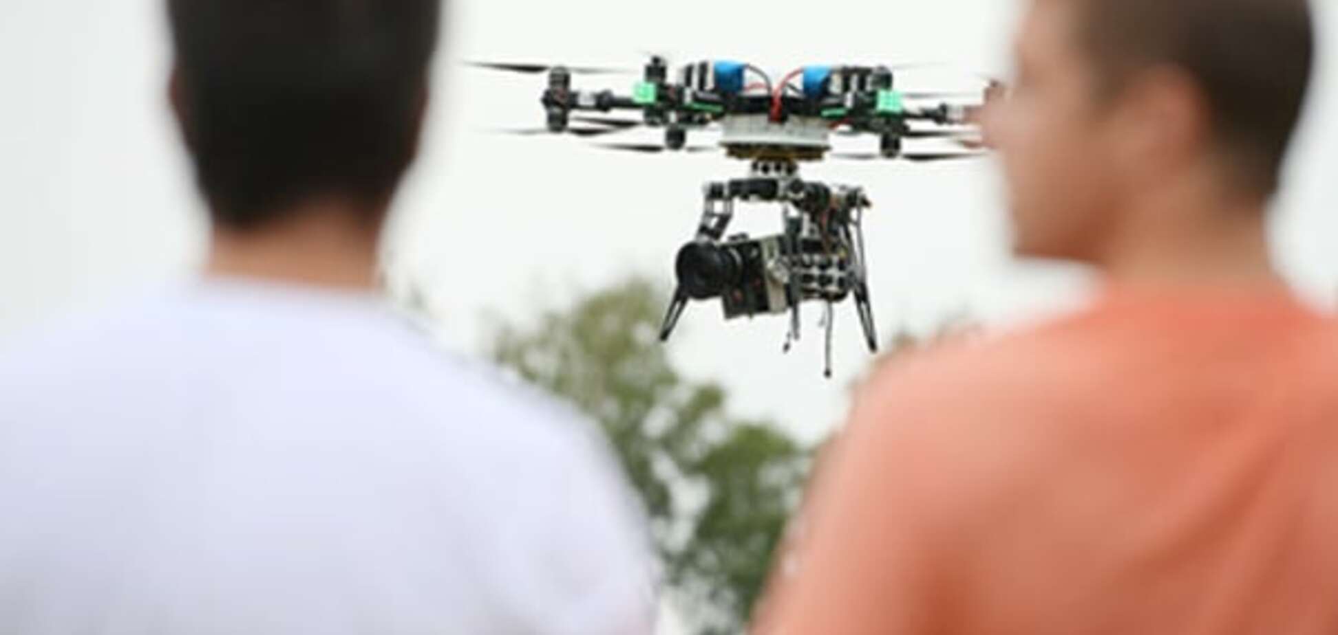 У Росії затримали німців, які запускали безпілотник над Кремлем