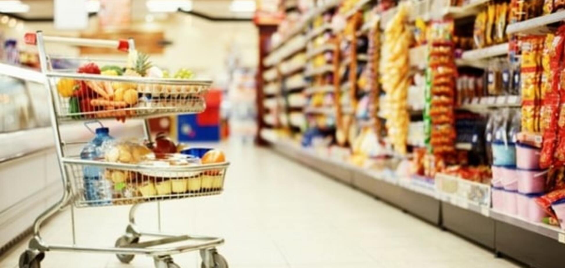 В России утвердили список продуктов, которые будут продавать по талонам