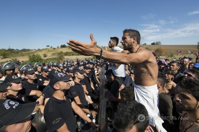 Болгария полностью закрыла границу для мигрантов