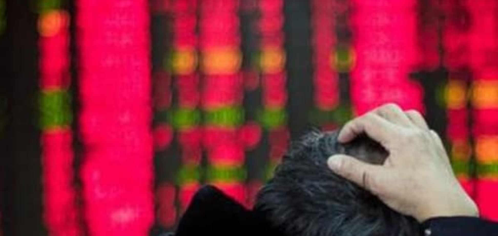 Максимальное падение с 2008 года: Шанхайская фондовая биржа открылась обвалом 