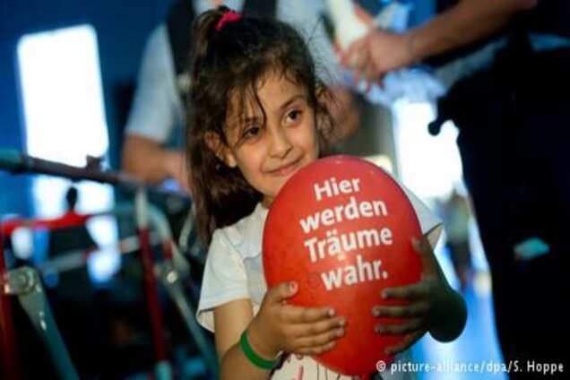 Комментарий: Потрясающая готовность немцев помочь