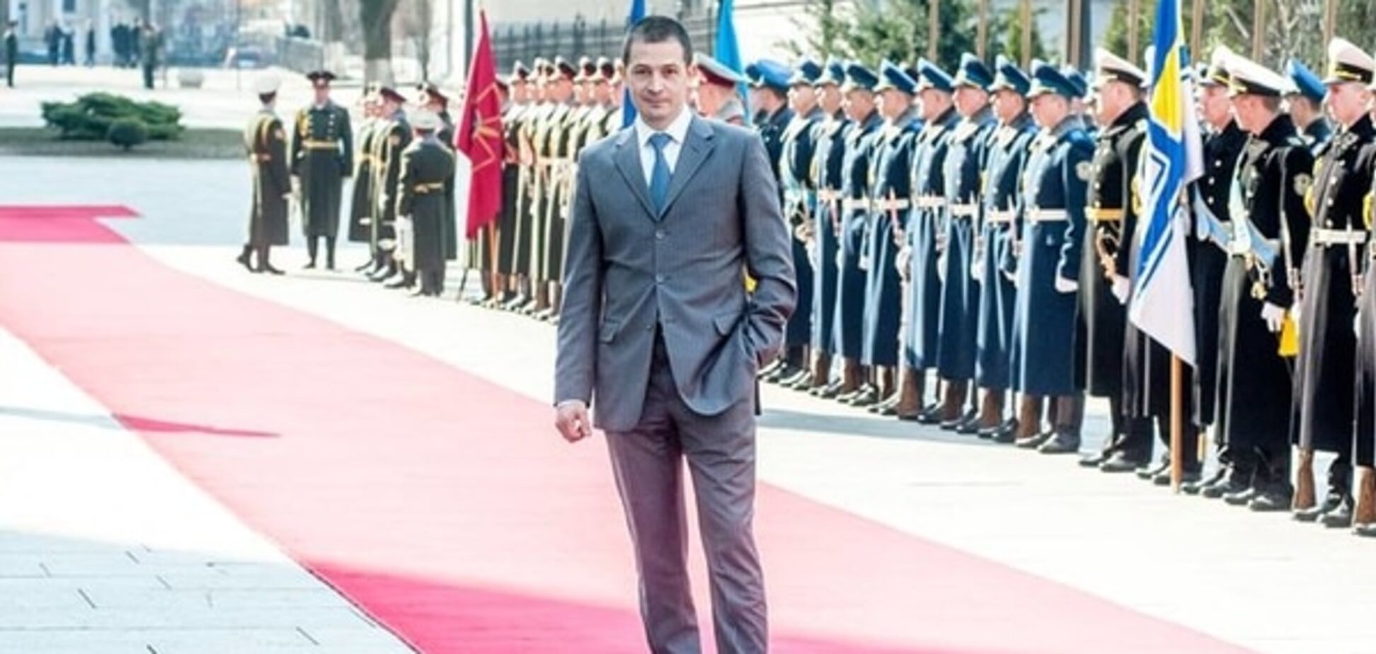Глава Госавиаслужбы, отстраненный после скандала с Саакашвили, вернулся на работу