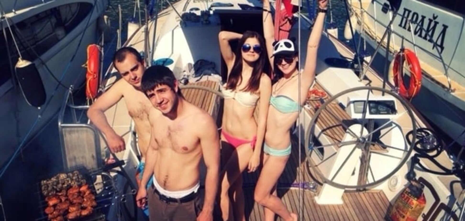 На яхте под триколором: в соцсетях обсуждают свадьбу сына нардепа в оккупированном Крыму