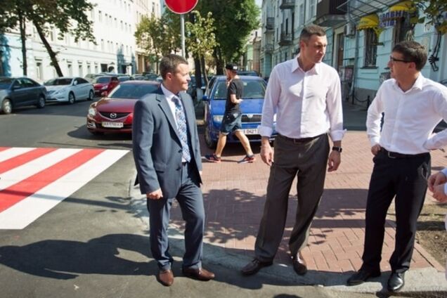 Кличко проверил ул. Братскую и проспект Победы после капремонта