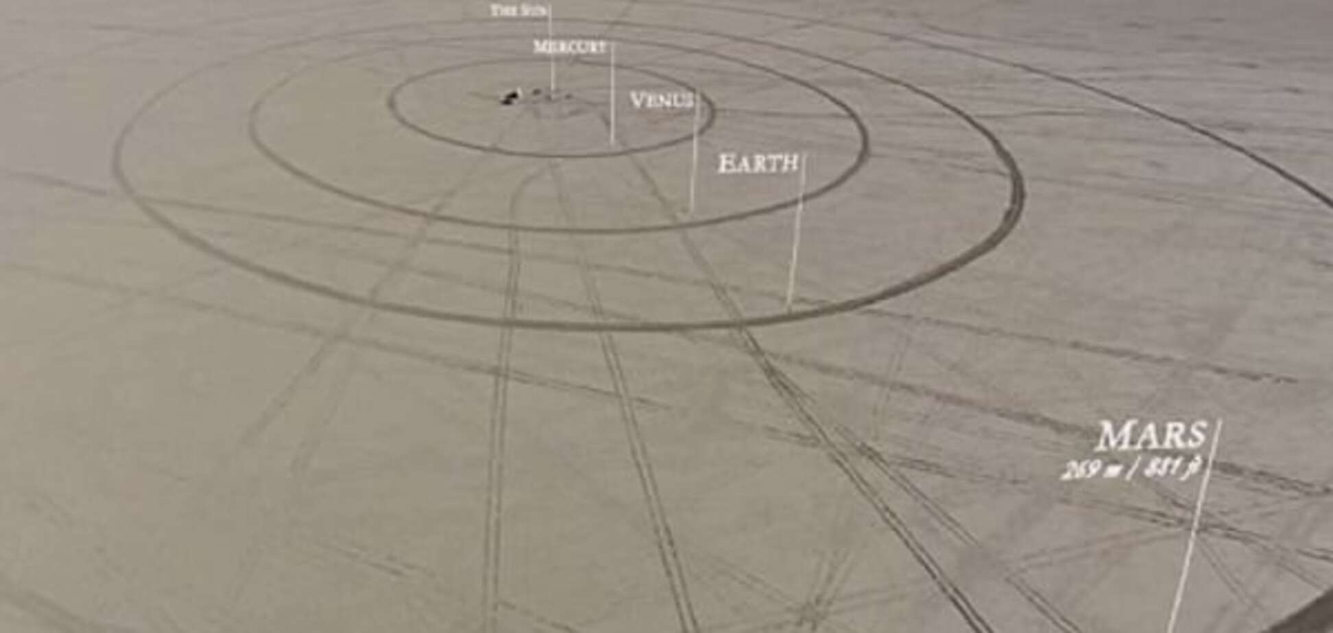 В пустыне США создали самую реалистичную гигантскую модель Солнечной системы: впечатляющие фото и видео