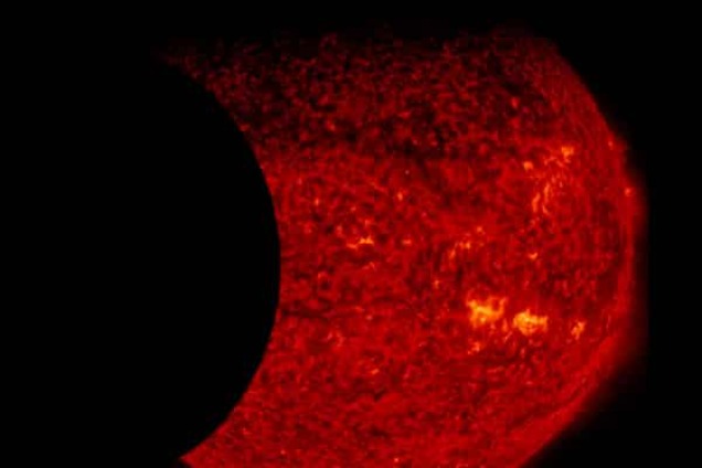 У мережі показали подвійне затемнення Сонця: опубліковано унікальне відео
