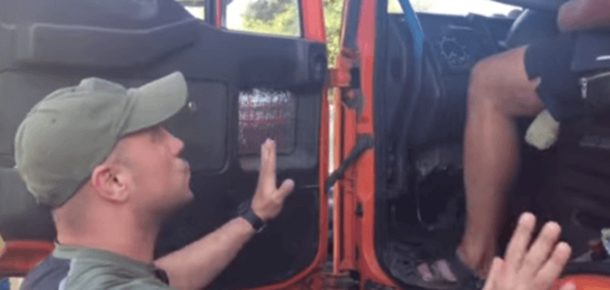 В Чонгаре возмущенных дальнобойщиков поставили на место: видеофакт