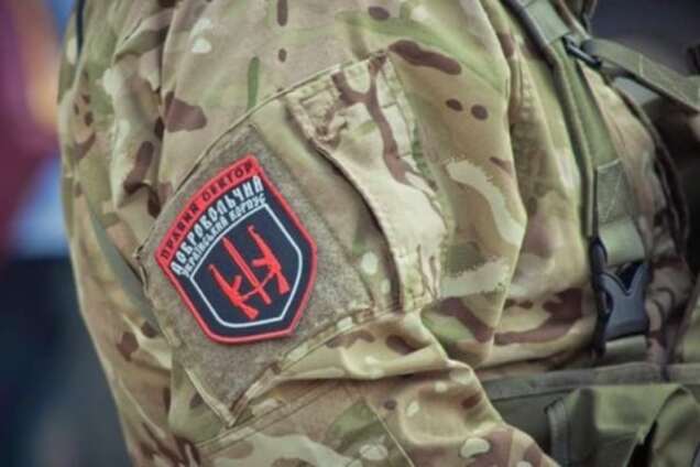 Пленный боец АТО с простреленными ногами угнал танк террористов