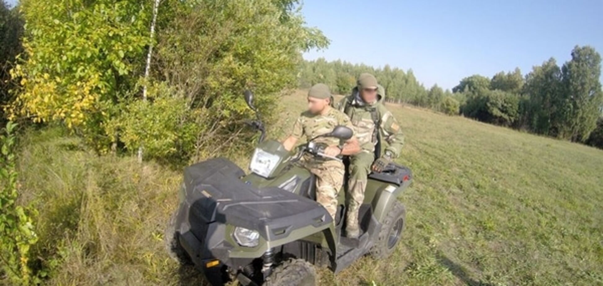 Россияне не хотят махать ручкой: батальон 'Север' 'прогулялся' вдоль границы. Фотоотчет