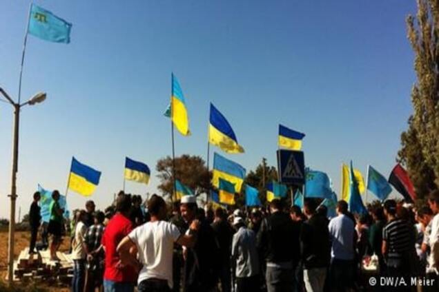 Мустафа Джемилев: Украина не должна снабжать Крым продуктами