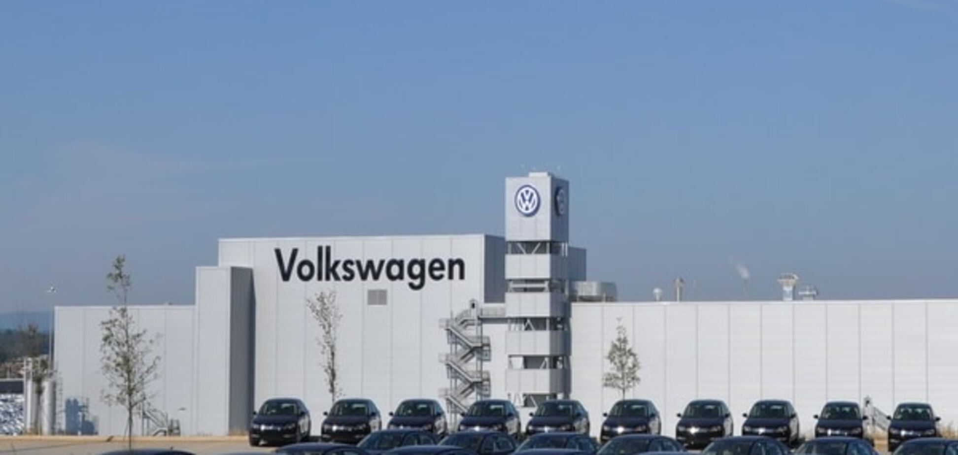 Скандал с Volkswagen набирает обороты: акции падают, автомобили сняты с продажи