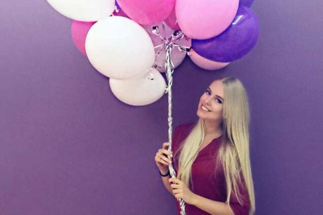 Сын Повалий поразил красавицу-жену оригинальным букетом на день рождения