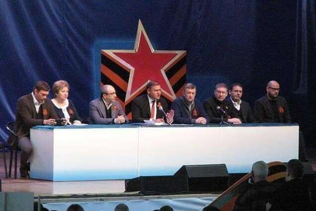 Старая гвардия: соцсети взорвало 'фронтовое' фото Царева, Кернеса и Ко