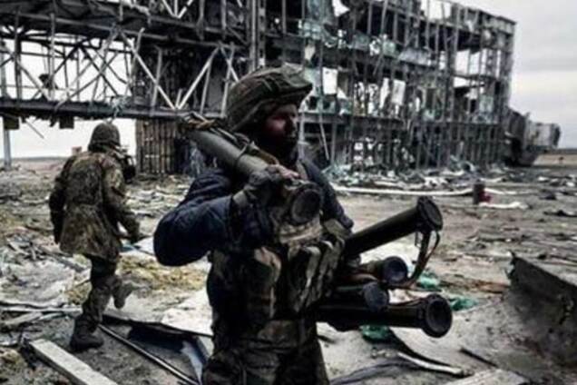 Благодаря роману Лойко 'Аэропорт' украинским военным купили медикаменты