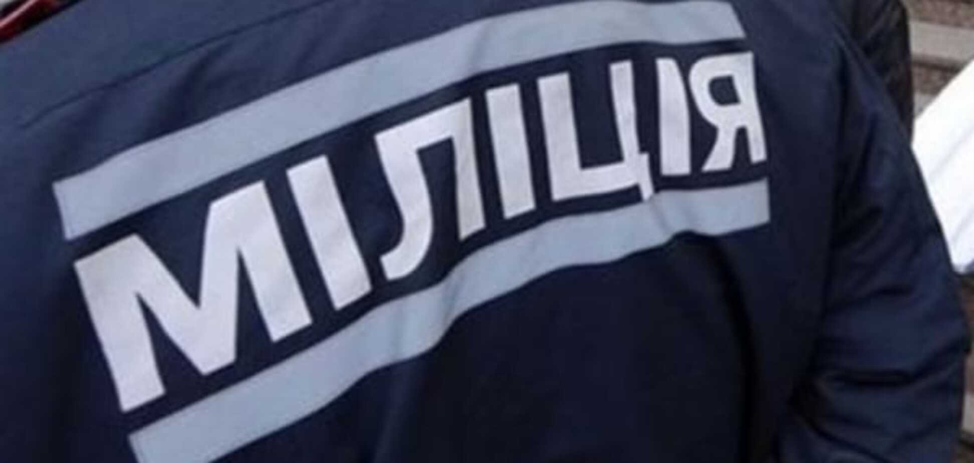 В Киеве неизвестный с оружием напал на водителя