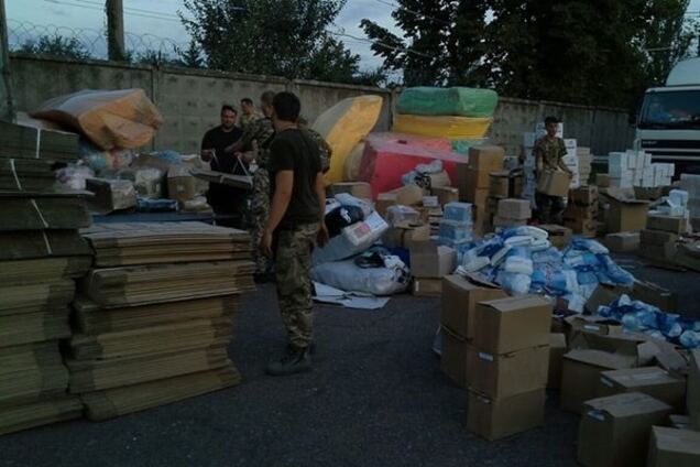 Блокада Крыма помогла реально оценить гигантские масштабы контрабанды на Донбассе