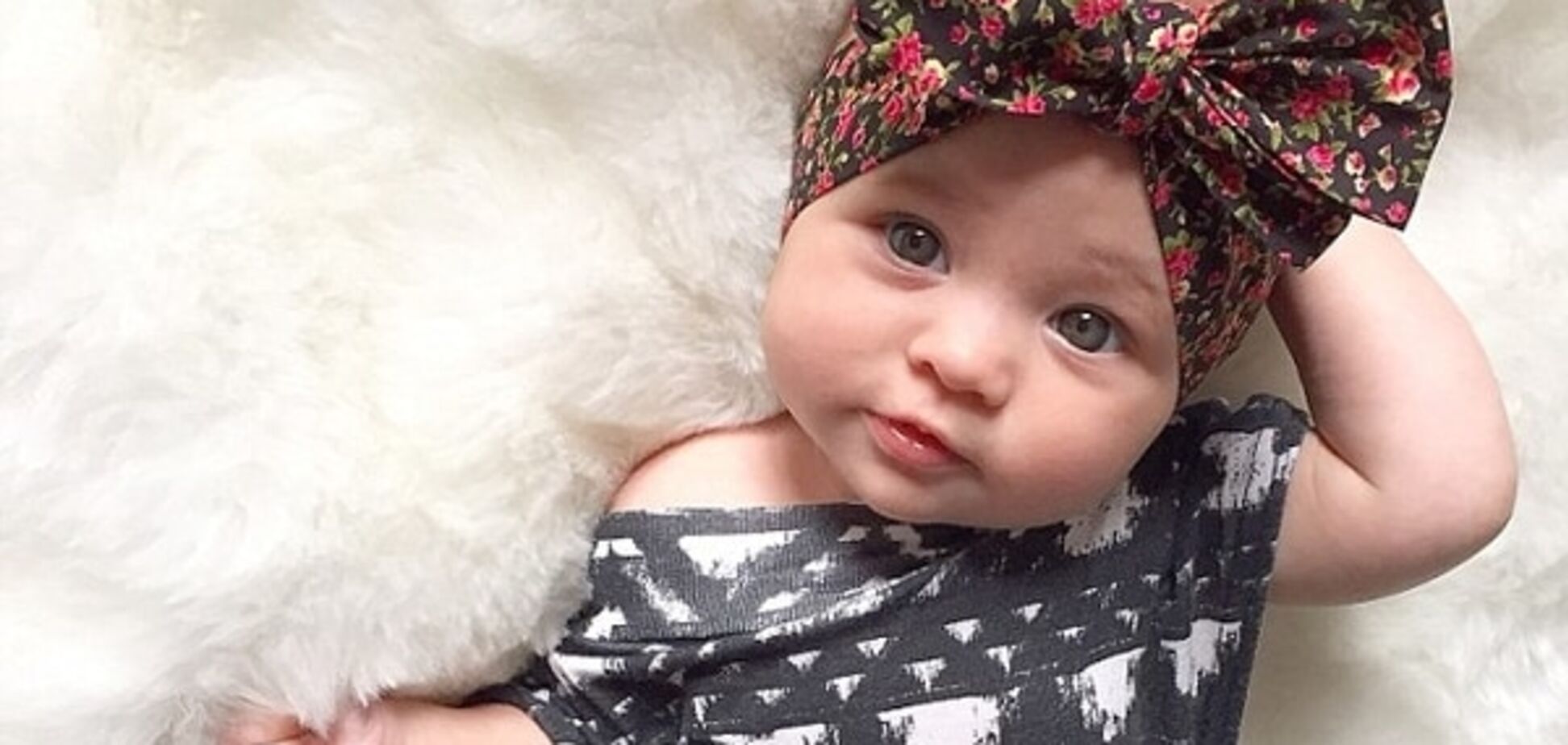 Очаровательная 8-месячная малышка стала главной модницей Instagram