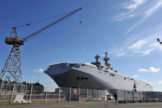 Кусайте локти! Франция нашла покупателей для 'Мистралей'