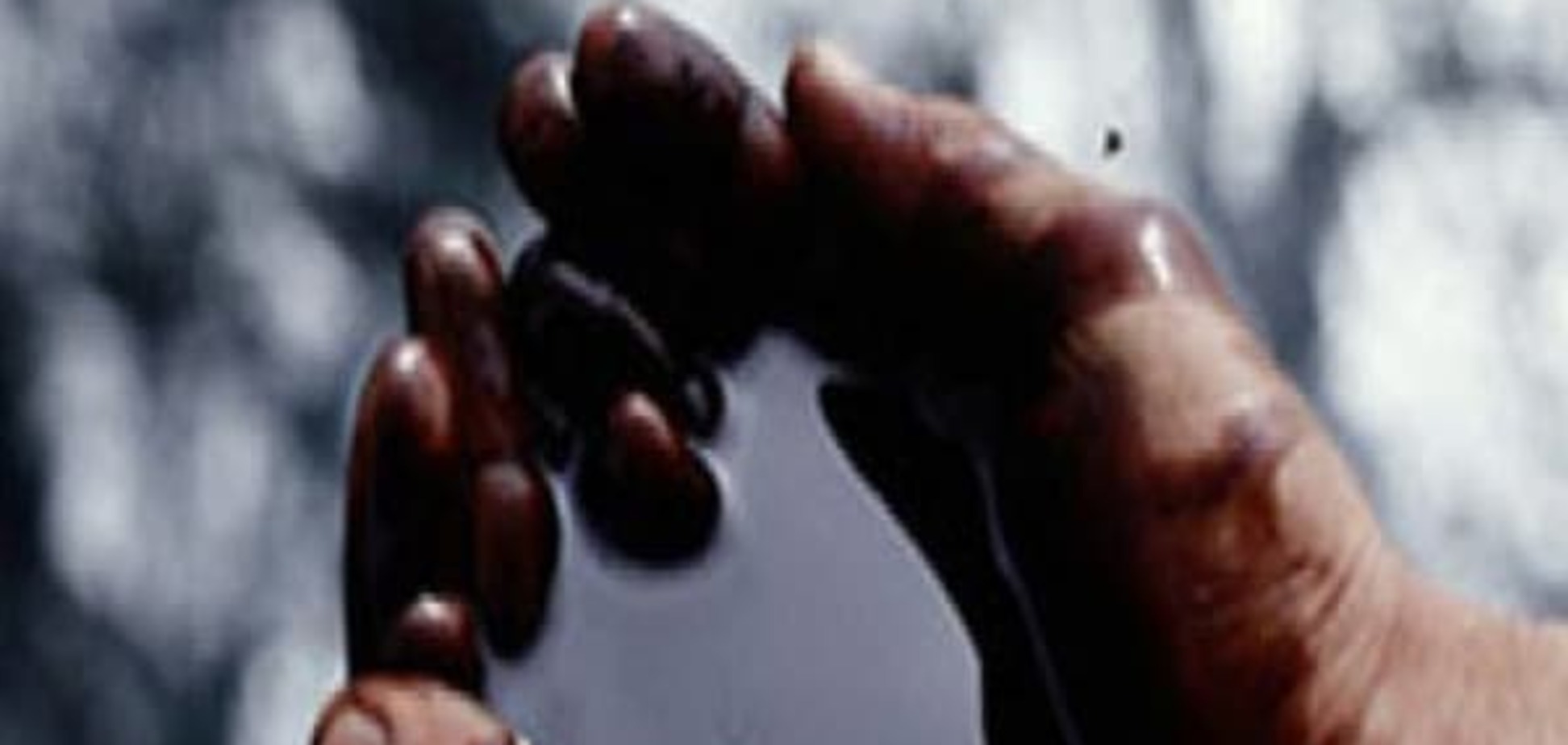 Цены на нефть возобновили рост после долгого падения
