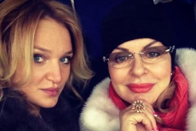 СМИ: матери Добкина передали по хитрой схеме дом, который штурмовал 'Азов'