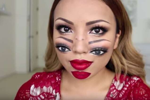 Девушка с 'вторым лицом' напугала своего парня: опубликовано видео