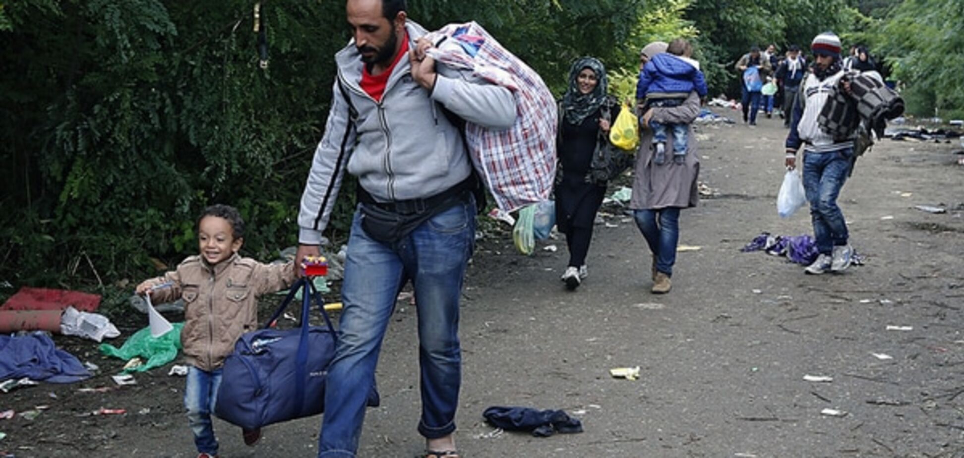 СМИ опубликовали видео 'встречи' сирийских беженцев финскими радикалами