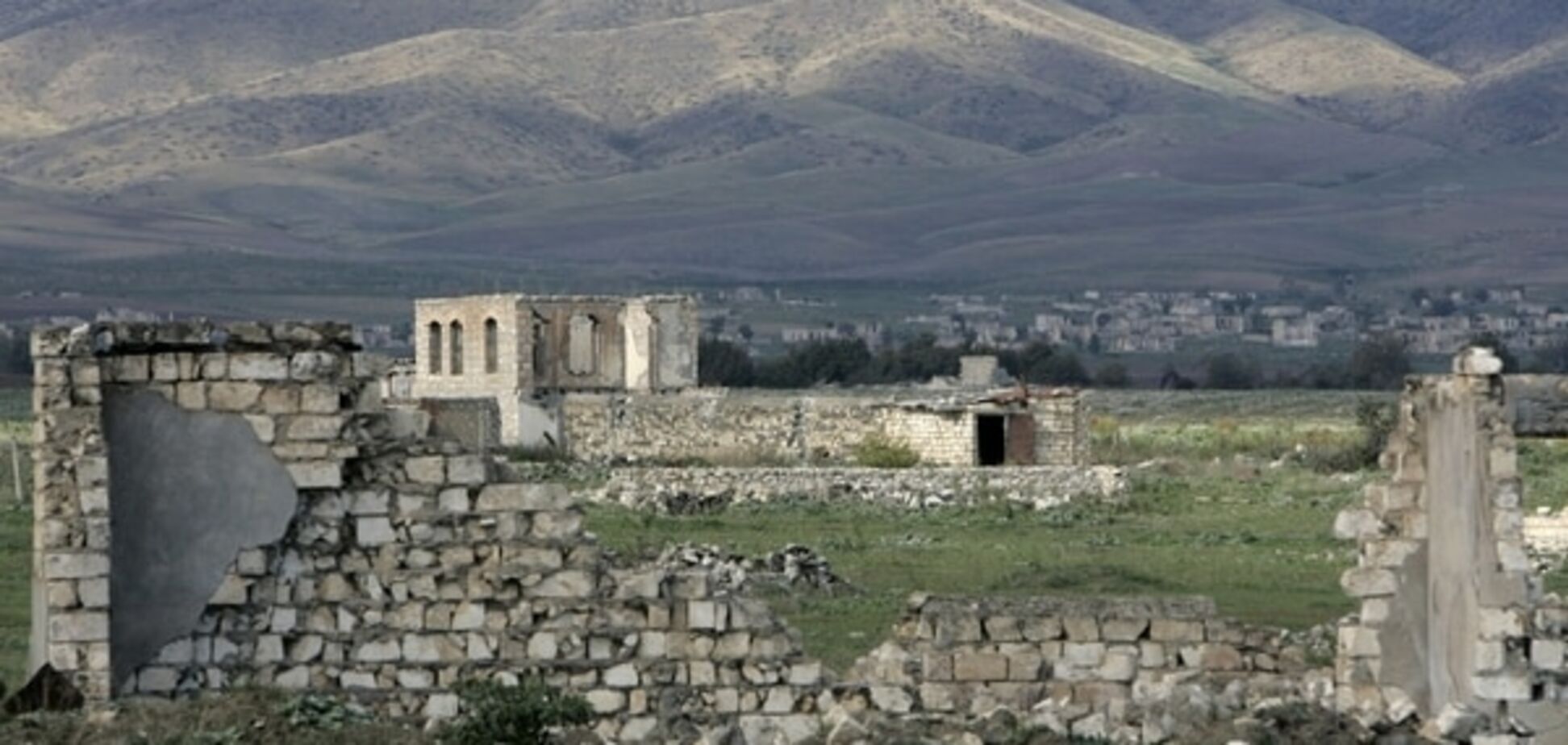 Армения обвинила Азербайджан в обстреле своей территории