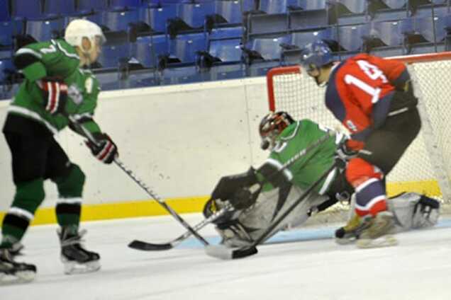В Киеве результативно стартовал чемпионат Украины по хоккею