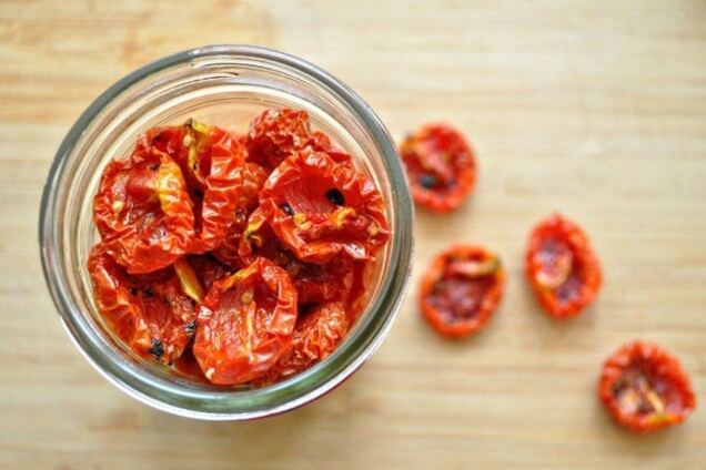 Как закрывать вяленые помидоры: пошаговый рецепт
