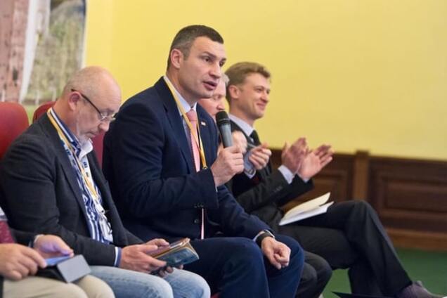 Кличко: коррупционеров в мэрии не будет