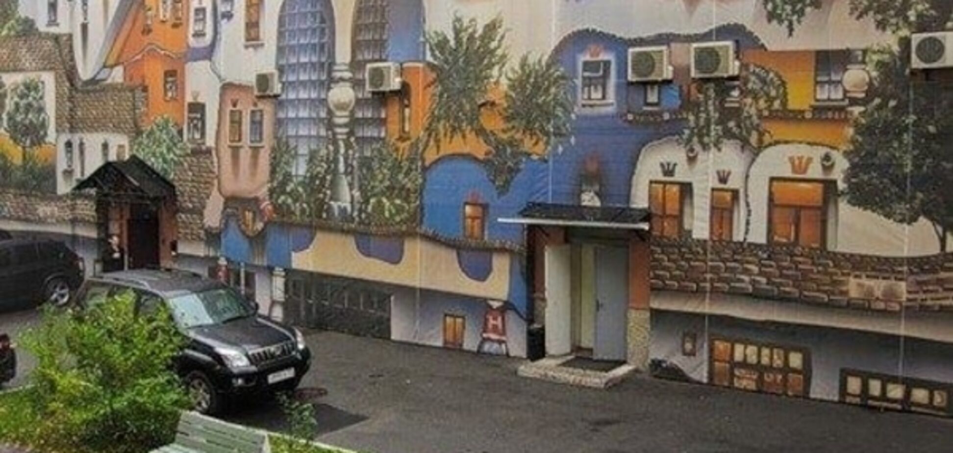 В Киеве креативно украсили здание: опубликовано фото