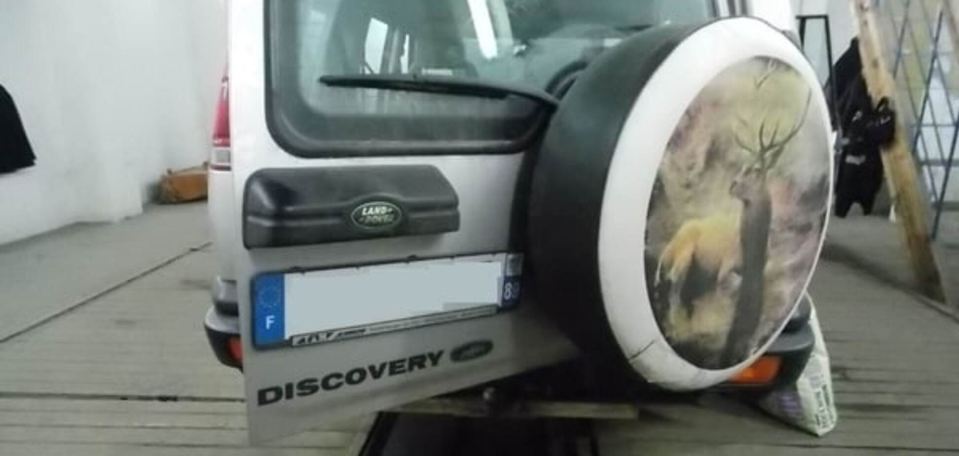 Француз пытался вывезти из Украины арсенал оружия