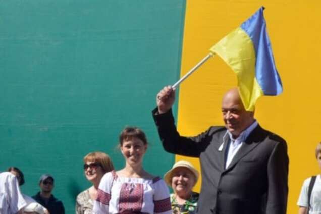 'А потанцевать?' Москаль покружил с красавицей на Закарпатье: видео танца