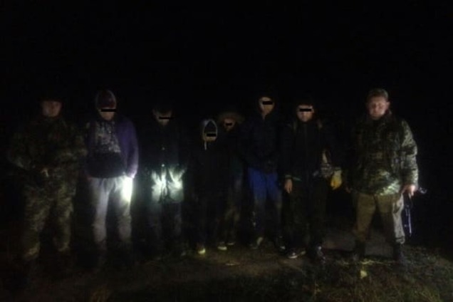 Украинские пограничники задержали группу мигрантов из Сирии