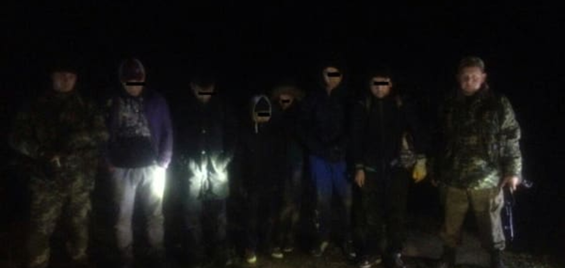 Українські прикордонники затримали групу мігрантів з Сирії