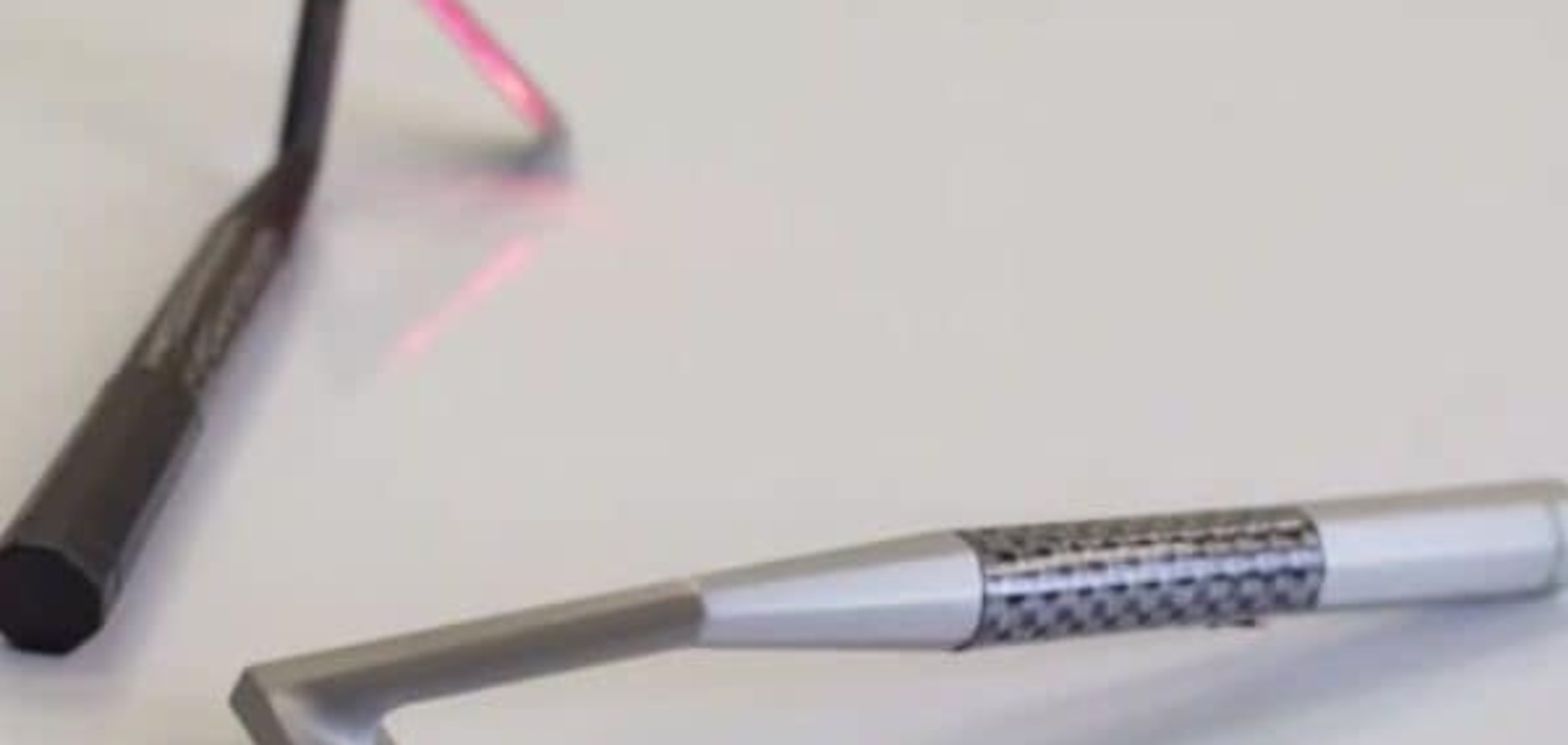 Мужчины в нетерпении: готовится к выпуску бритва с лазером вместо лезвия. Видео новинки