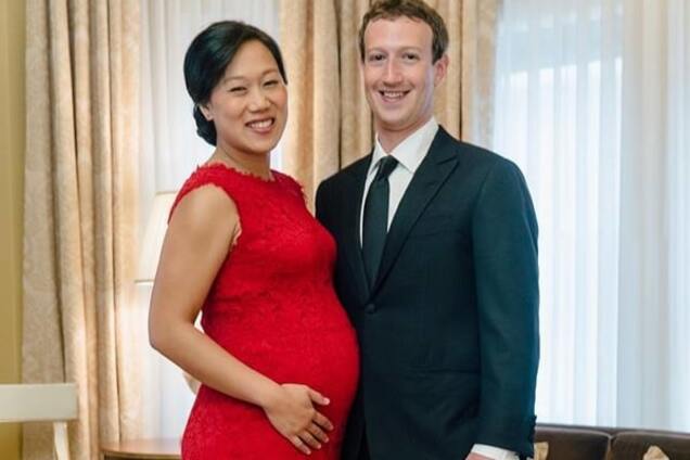 Цукерберг показал в сети свою беременную жену: фотофакт
