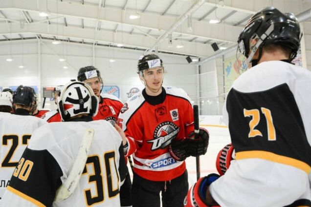 ХК Донбасс - Белый Барс - 15-0: видео матча