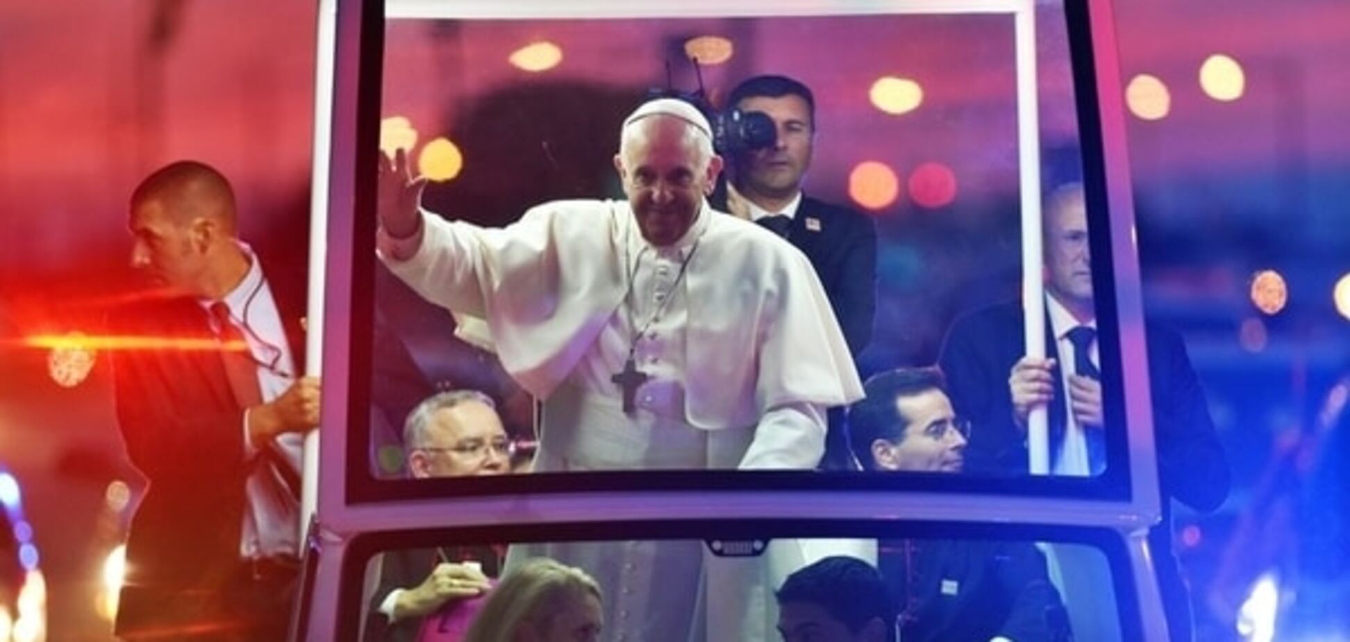 ЗМІ повідомили про недугу у Папи Франциска