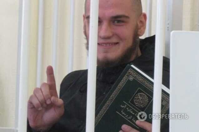 Суд над 'торнадовцем'. Моджахед в клетке читал рэп и угрожал прокурору Аллахом