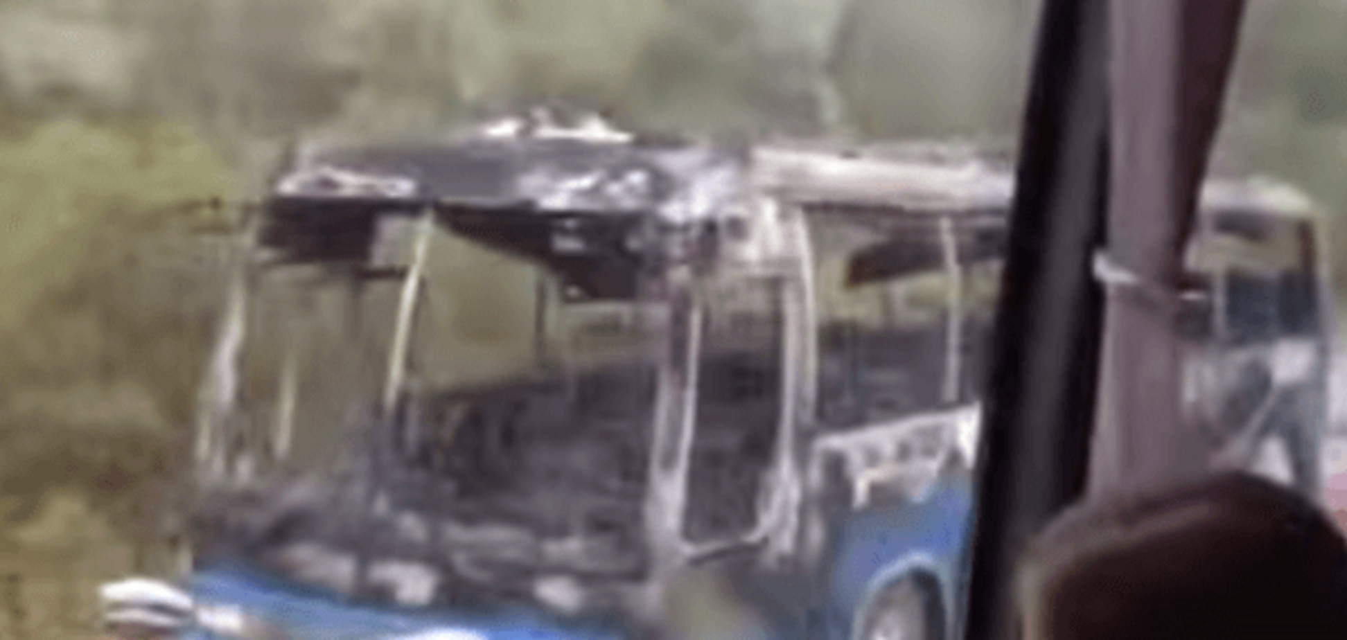 Адский рейс. В Китае сгорел дотла автобус, в котором ехали россияне: видеофакт