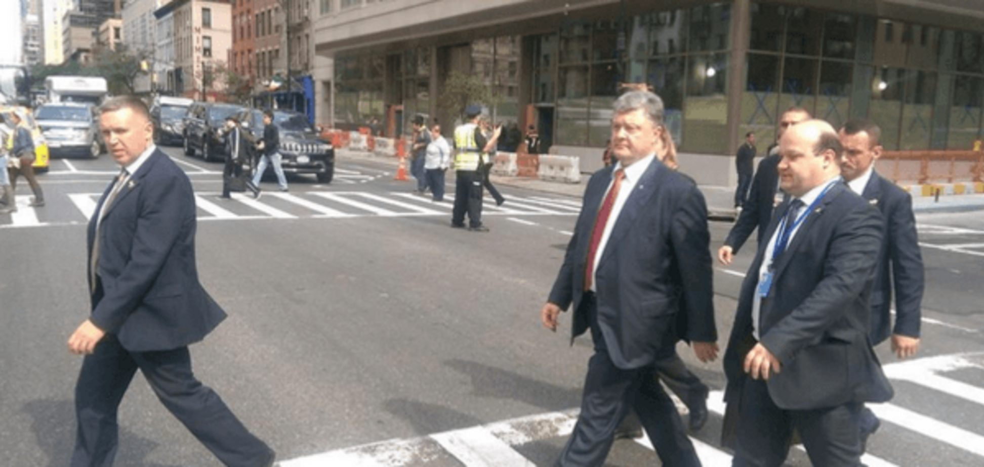 Порошенко из-за пробок превратился в Нью-Йорке в пешехода: фотофакт