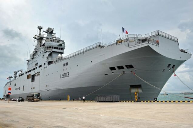 РосСМИ: Франция должна просить разрешения России для продажи 'Мистралей'