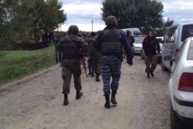 Копатели на Волыни устроили новый виток янтарных войн: опубликованы фото