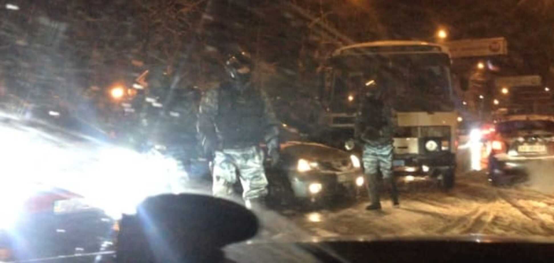 СМИ узнали, почему 'беркутовцев', крушивших 'Автомайдан', восстановили в должностях: видеорасследование
